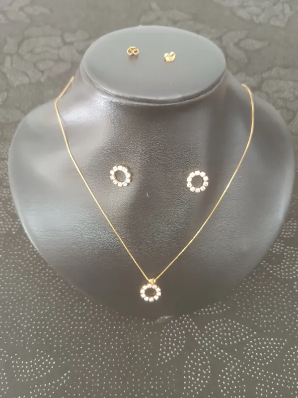 Gargantilha banhada em ouro | Relojoaria prata